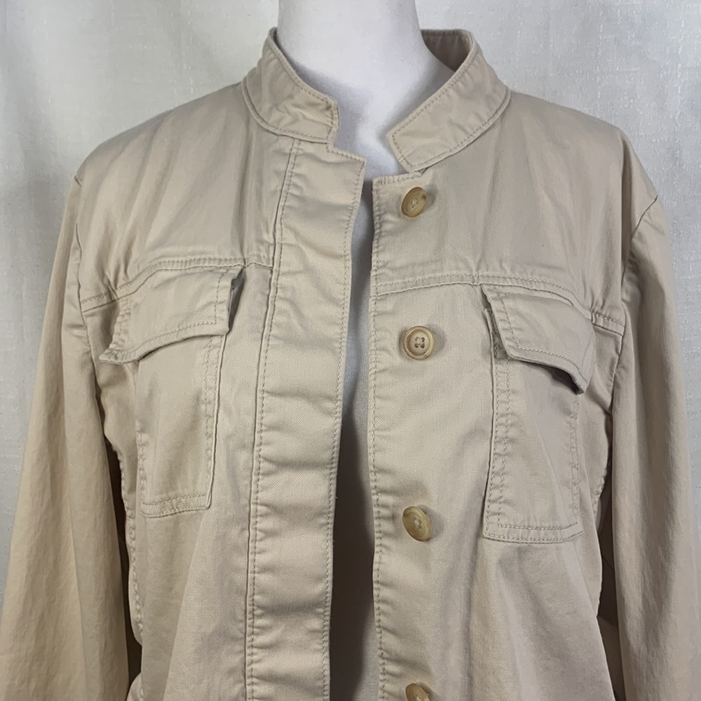 GAP Cropped Khaki Utility Jacket- EUC - Picture 3 of 12